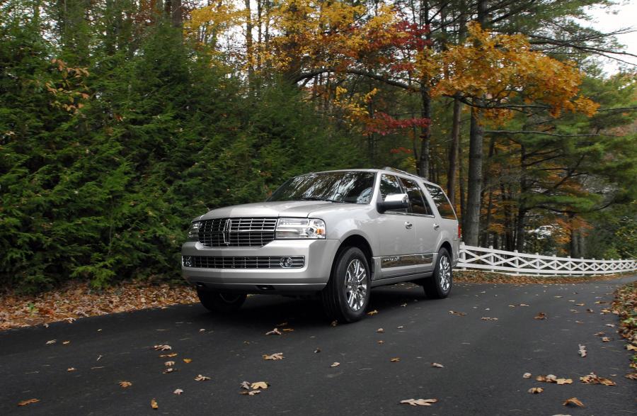  Lincoln Navigator 2006 года  (фото 61 из 82)
